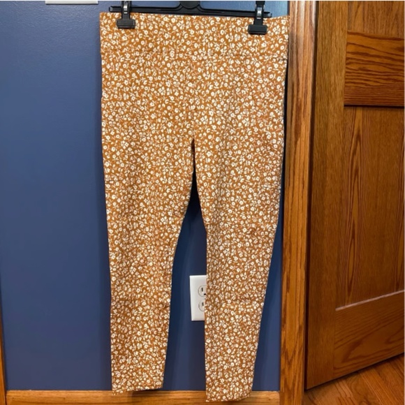 Lou & Grey Leggings - Picture 1 of 3